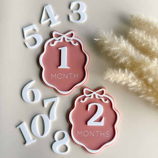 Framed Bow Interchangeable Milestone Set