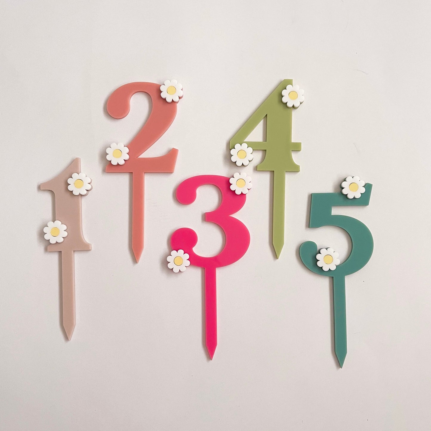 Number Daisy Cake Topper