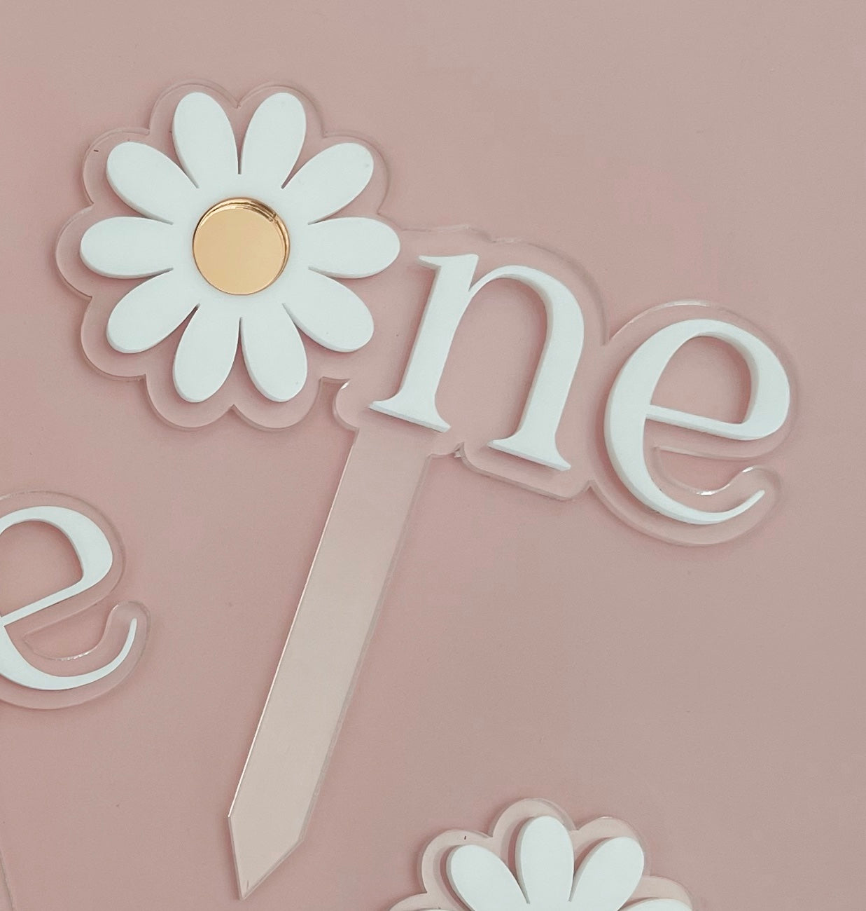 One Daisy Cake Topper